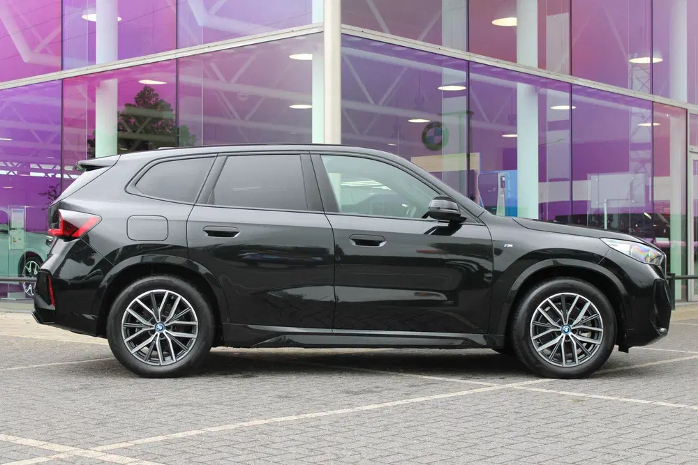 BMW iX1 xDrive30 M Sport uit 2024, foto 13