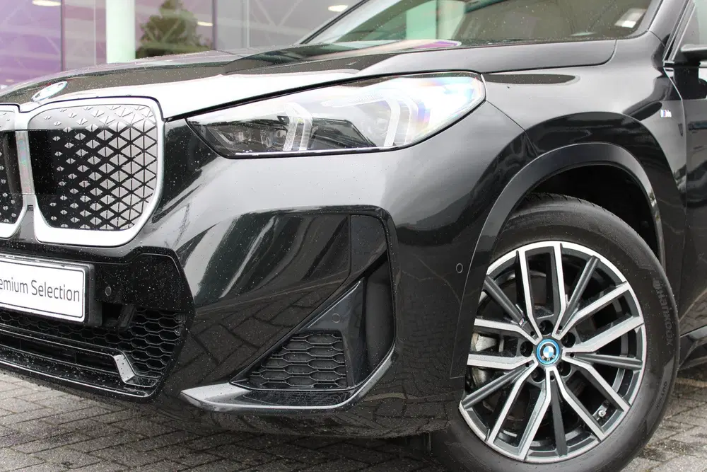 BMW iX1 xDrive30 M Sport uit 2024, foto 4