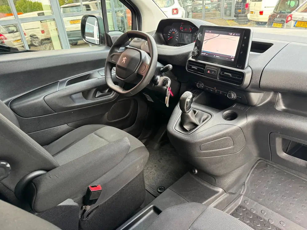 Peugeot Partner 1.5 BlueHDI Premium Long uit 2021, foto 10