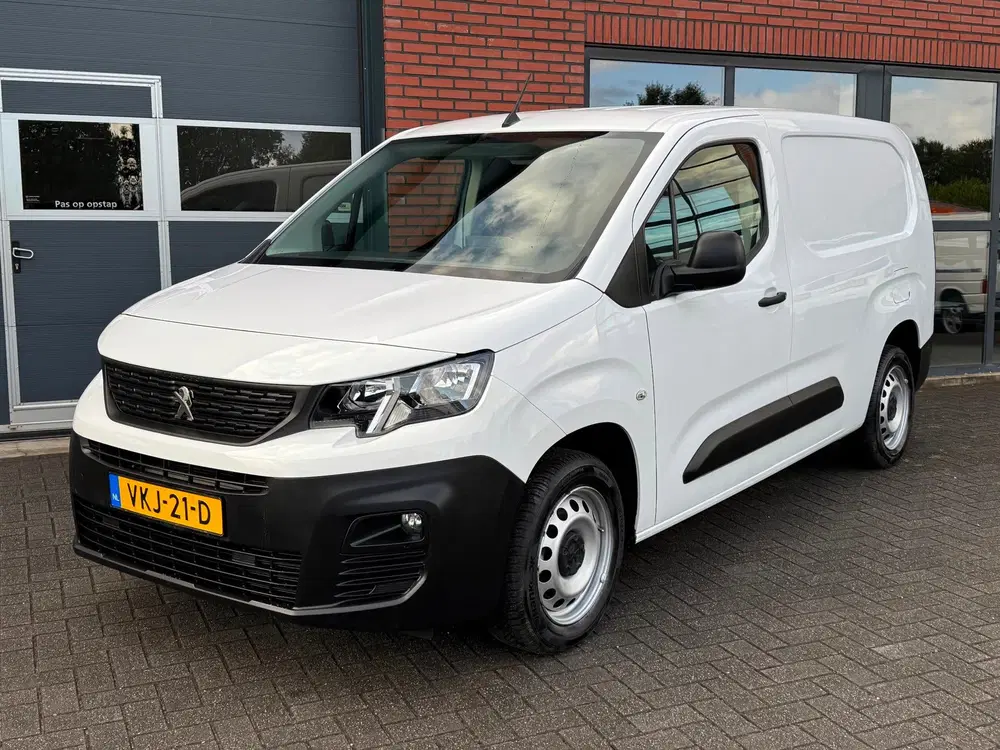 Peugeot Partner 1.5 BlueHDI Premium Long uit 2021, foto 2