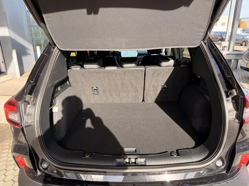 Ford Kuga 2.5 PHEV Active X DRIVER ASSISTANCE PACK I uit 2025, foto 13