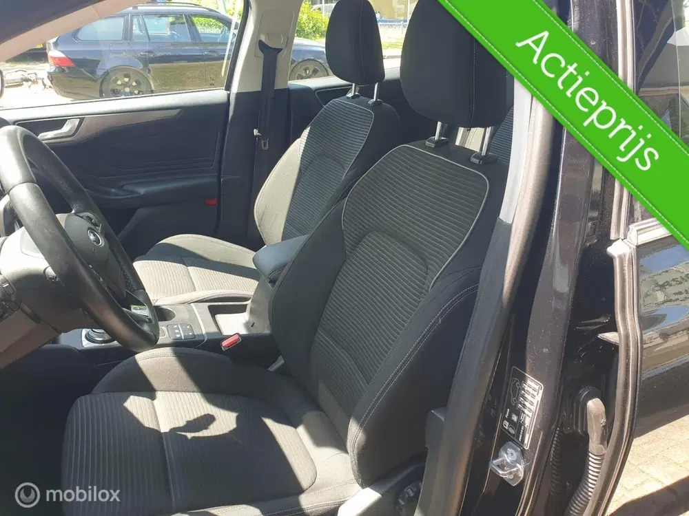 Ford Focus 1.0 ECOBOOST TITANIUM AUTOMAAT uit 2020, foto 15