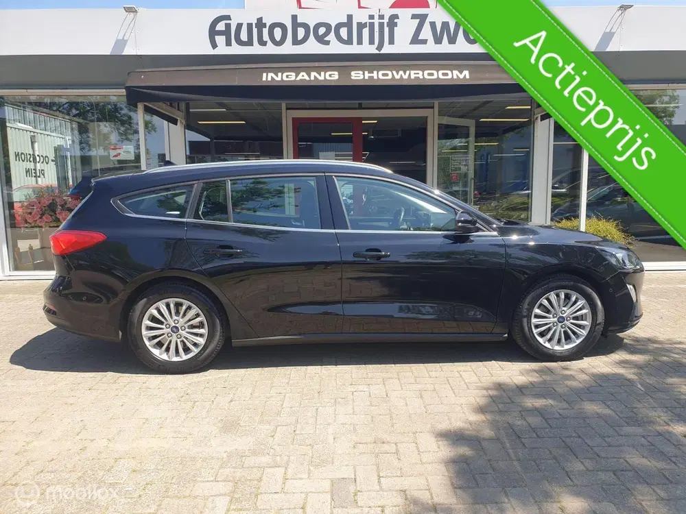 Ford Focus 1.0 ECOBOOST TITANIUM AUTOMAAT uit 2020, foto 4
