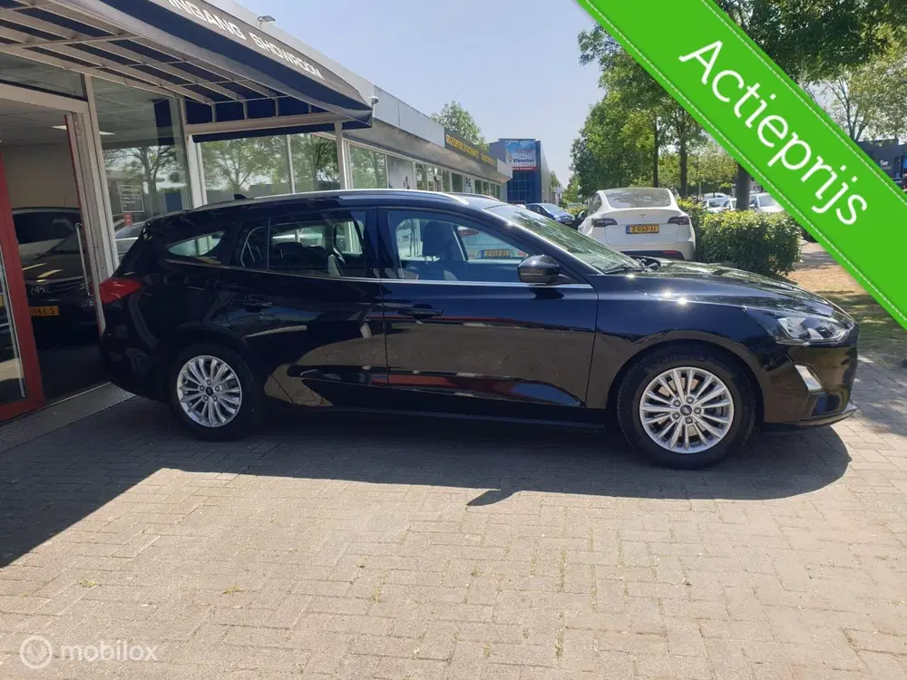 Ford Focus 1.0 ECOBOOST TITANIUM AUTOMAAT uit 2020, foto 5