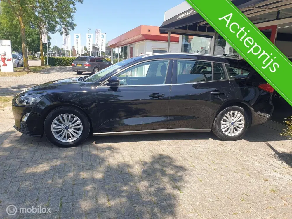Ford Focus 1.0 ECOBOOST TITANIUM AUTOMAAT uit 2020, foto 6