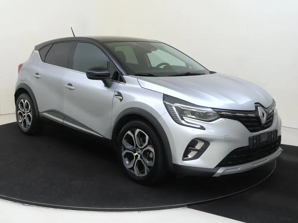 Renault Captur 1.6 E-Tech Plug-in Hybrid Intens 160PK uit 2022, foto 2