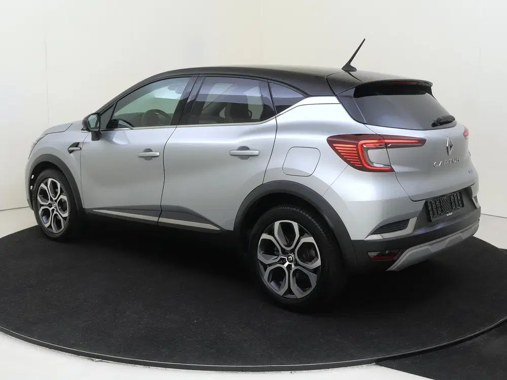 Renault Captur 1.6 E-Tech Plug-in Hybrid Intens 160PK uit 2022, foto 3