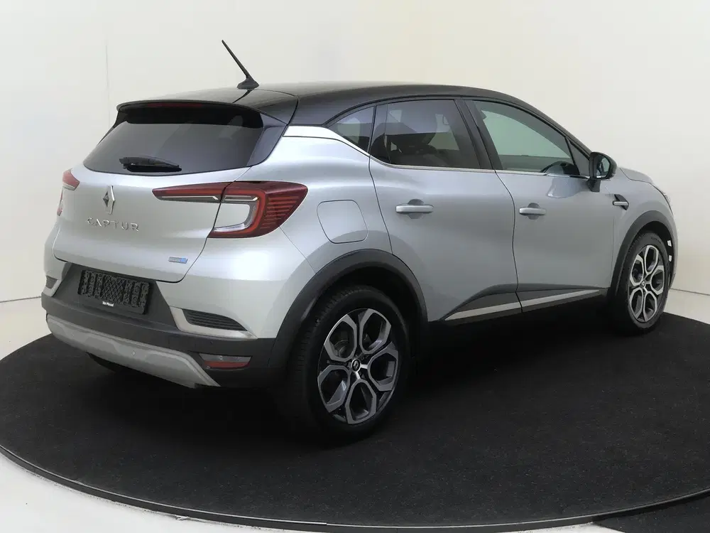Renault Captur 1.6 E-Tech Plug-in Hybrid Intens 160PK uit 2022, foto 4