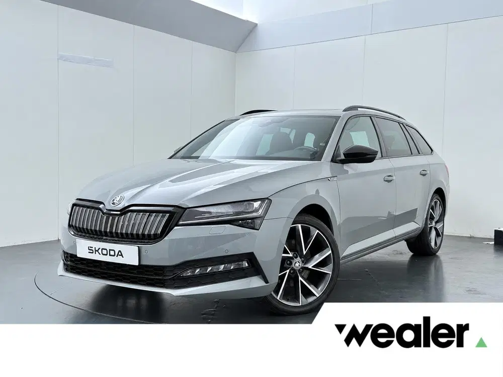 Skoda Superb 1.4 TSI iV Sportline Business uit 2022