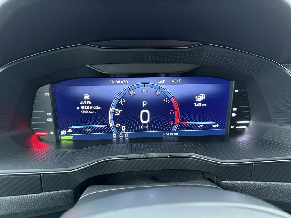 Skoda Superb 1.4 TSI iV Sportline Business uit 2022, foto 7