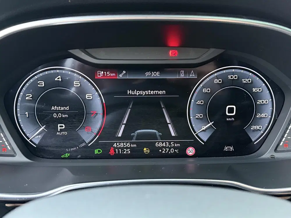 Audi Q3 45 TFSI e S Edition uit 2023, foto 13