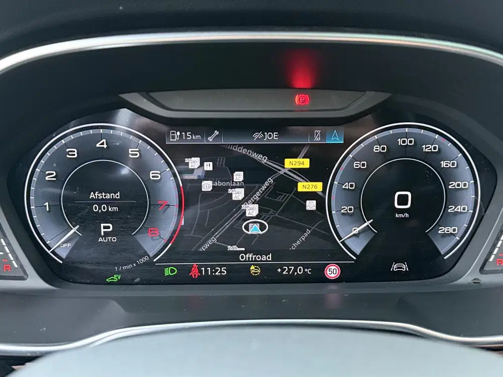 Audi Q3 45 TFSI e S Edition uit 2023, foto 14