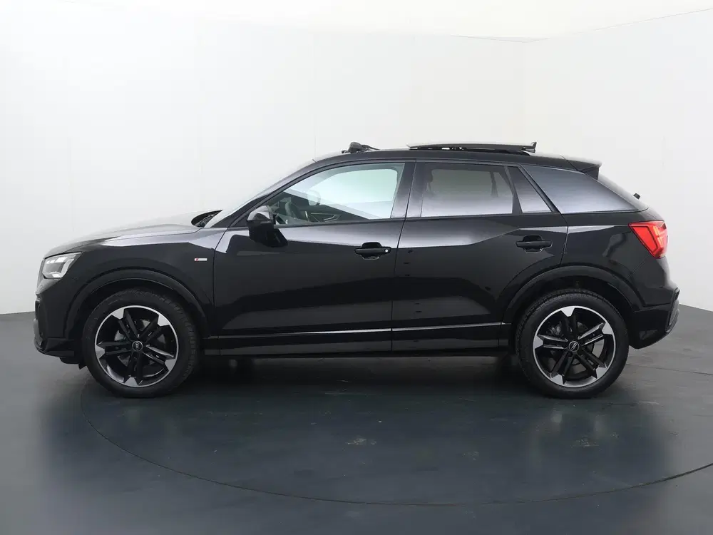 Audi Q2 35 TFSI S Edition uit 2025, foto 2
