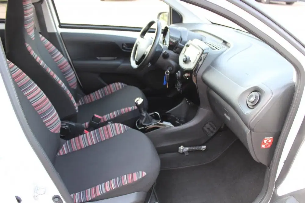 Citroën C1 Citroen C1 1.0 VTi 72PK S&S 5drs Airco Air uit 2019, foto 11