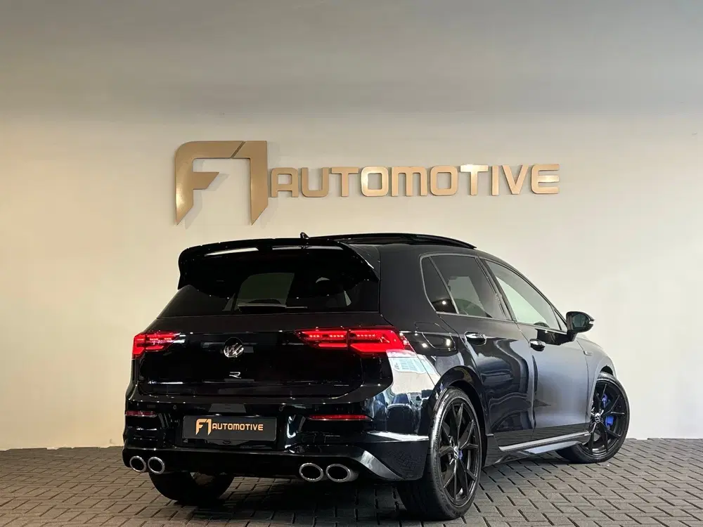 Volkswagen Golf 2.0 TSI R 4Motion Pano uit 2021, foto 4