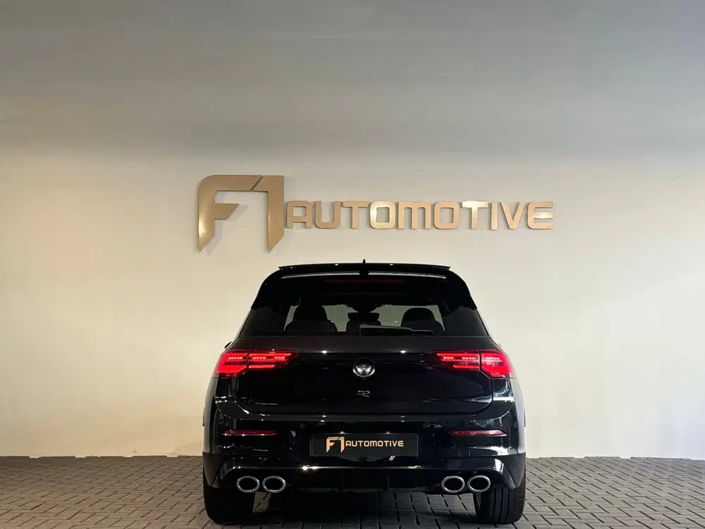 Volkswagen Golf 2.0 TSI R 4Motion Pano uit 2021, foto 5