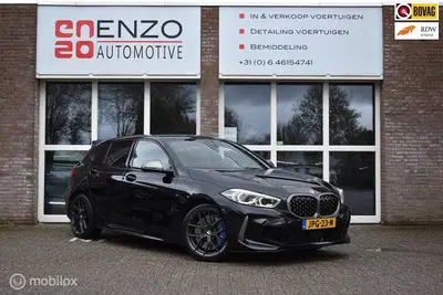 BMW 1-serie M135i xDrive High Executive Head up Carpla uit 2021