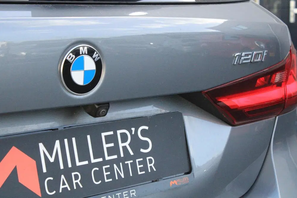 BMW 1-serie 120i High Executive M Sport Pano Cam Kuips uit 2022, foto 11