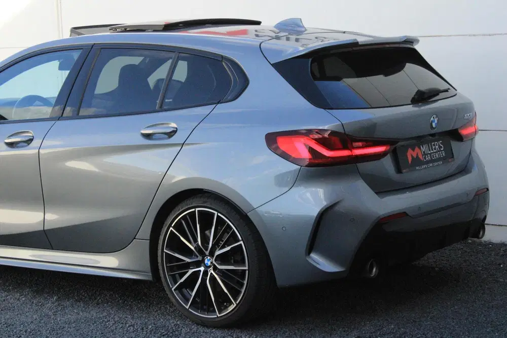 BMW 1-serie 120i High Executive M Sport Pano Cam Kuips uit 2022, foto 8