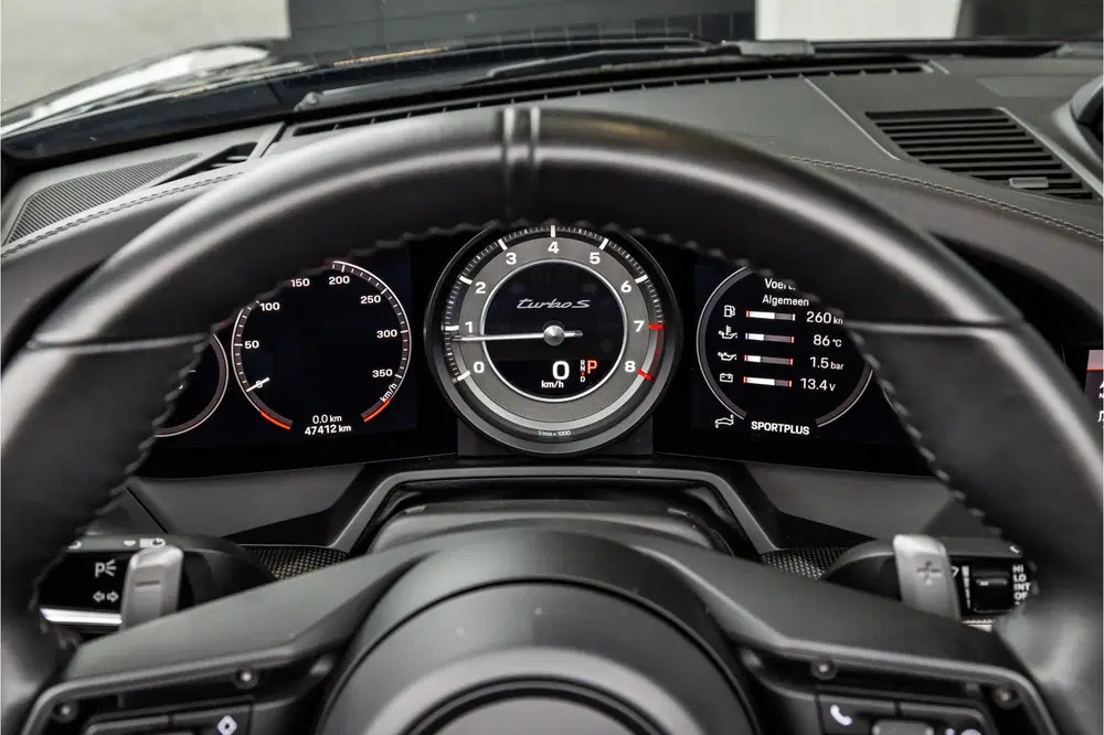 Porsche 911 3.8 Turbo S uit 2020, foto 15