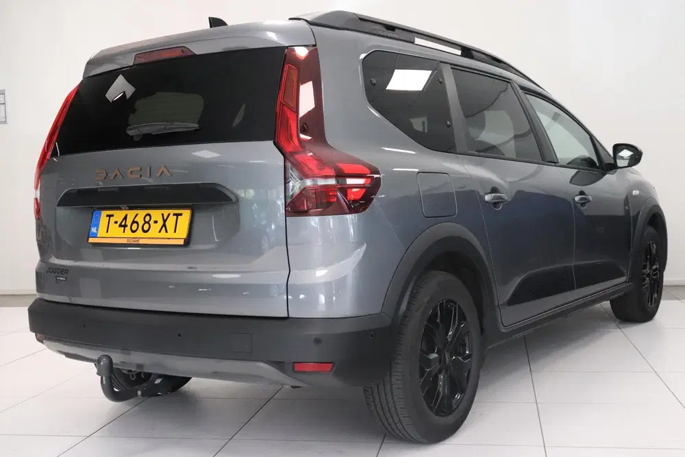Dacia Jogger 1.6 Hybrid 140 Extreme 7p. uit 2023, foto 2