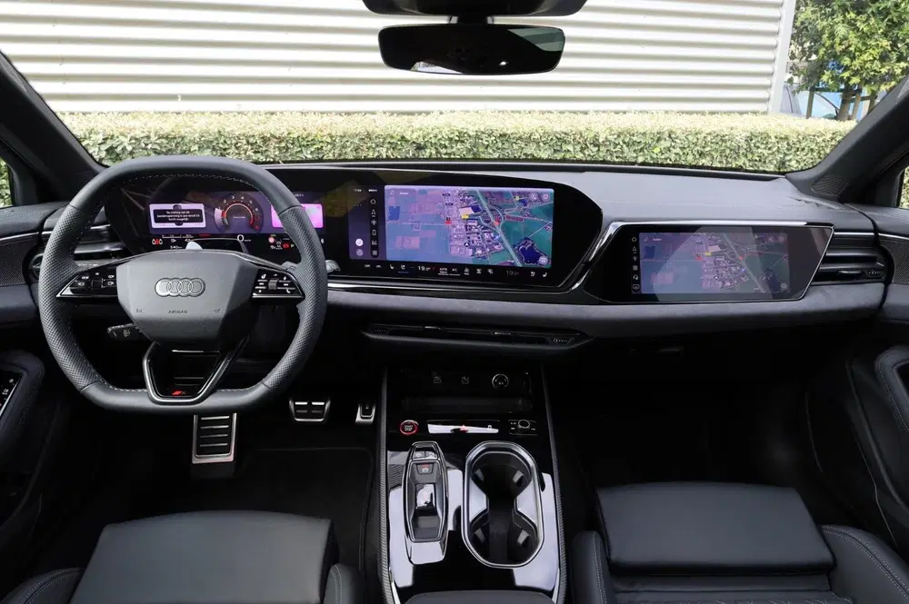 Audi A6 e-hybrid Competition Exclusive l Pano l Te uit 2026, foto 14