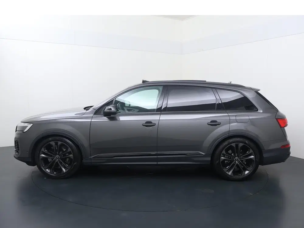 Audi Q7 55 TFSI e quattro Pro Line S uit 2025, foto 2