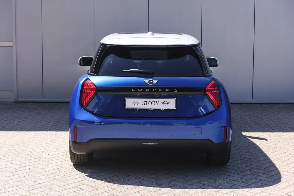 Mini Hatchback Cooper SE uit 2026, foto 6