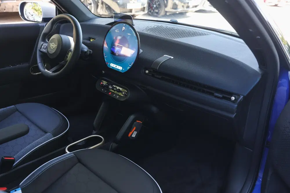 Mini Hatchback Cooper SE uit 2026, foto 8