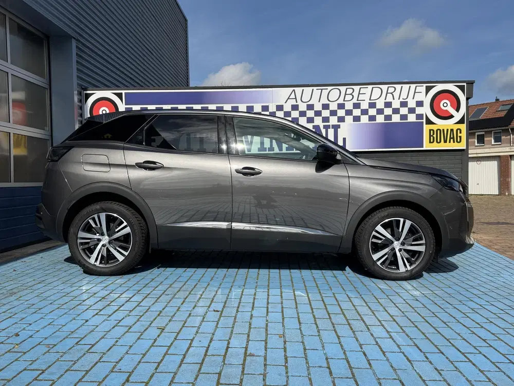 Peugeot 3008 1.2 AUTOMAAT CRUISE STOELVER. P-CAM ALL SE uit 2024, foto 5