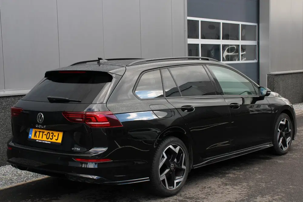 Volkswagen Golf 1.5 eTSI 150PK R-LINE PDC uit 2025, foto 3