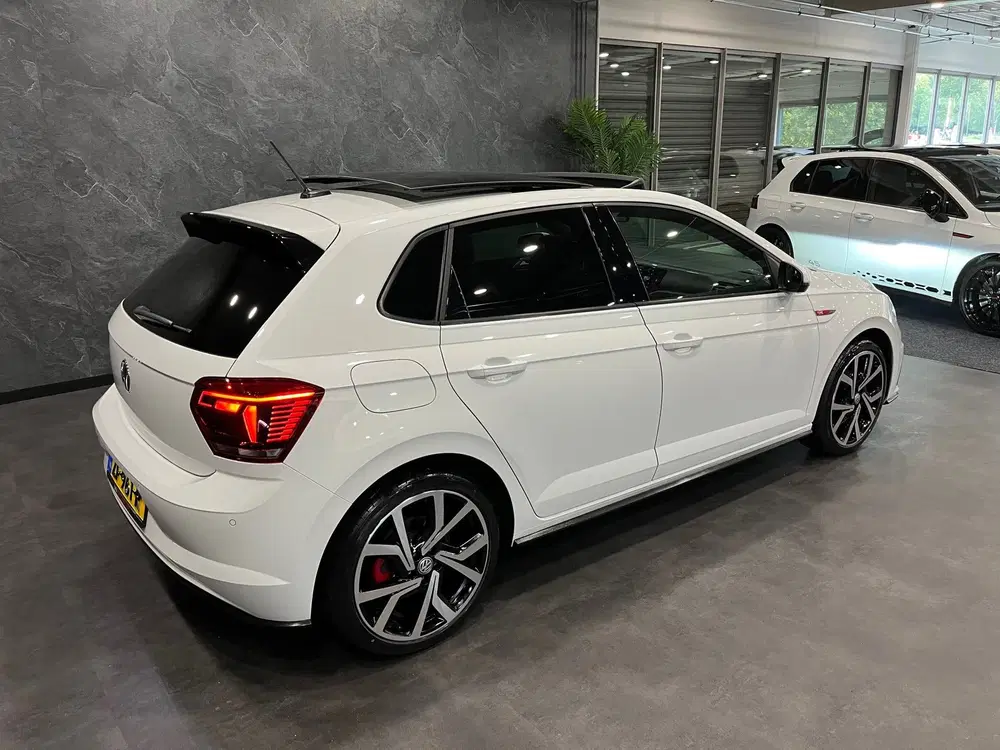 Volkswagen Polo 2.0 TSI GTI DSG 200 PK PANO LED NL AUTO NA uit 2019, foto 2