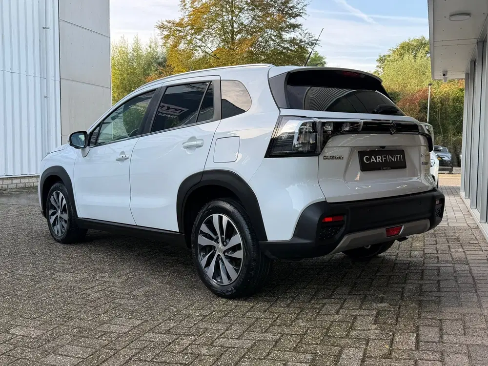 Suzuki S-Cross 1.5 Hybrid Style 102 Pk Automaat uit 2023, foto 3
