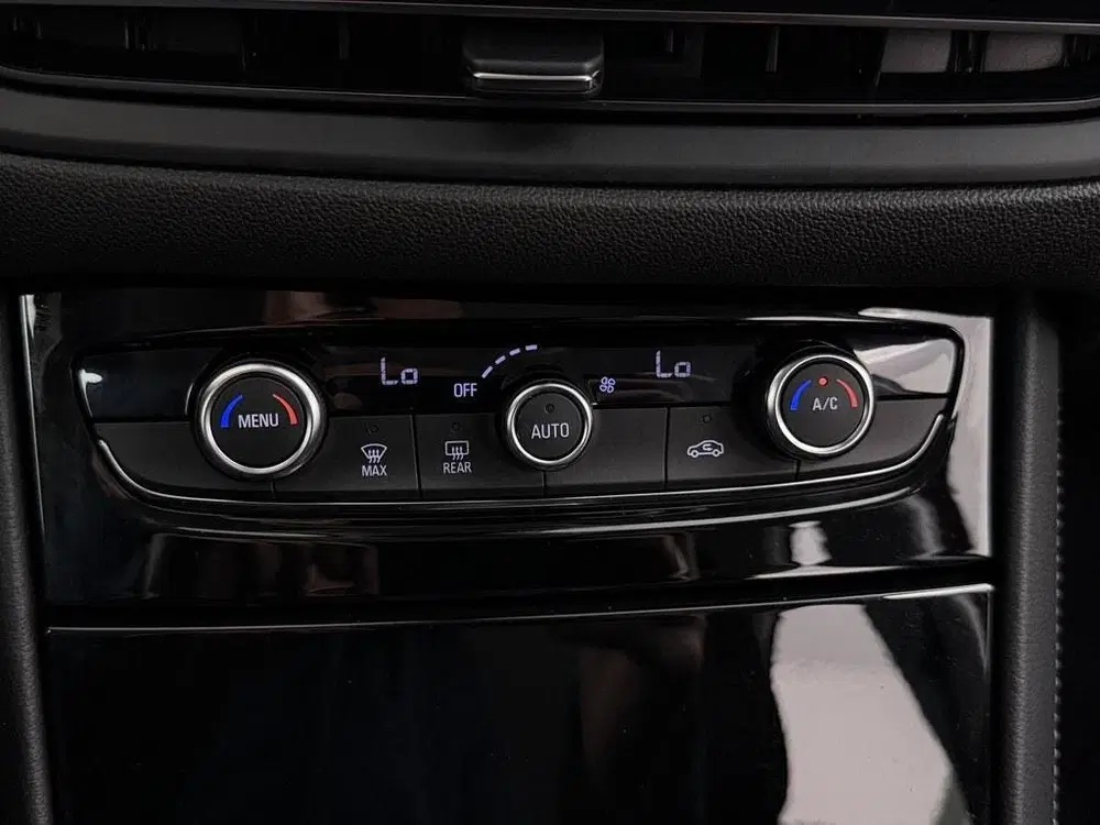Opel Grandland 1.6 Turbo 225pk Plug-In Hybrid Business El uit 2024, foto 14