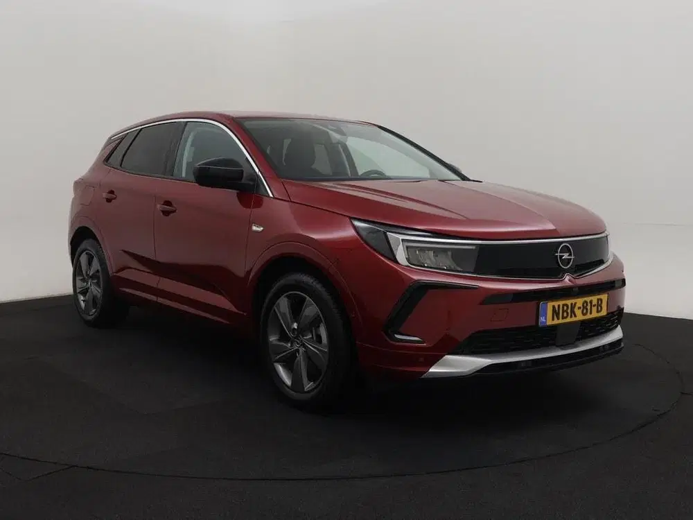 Opel Grandland 1.6 Turbo 225pk Plug-In Hybrid Business El uit 2024, foto 15
