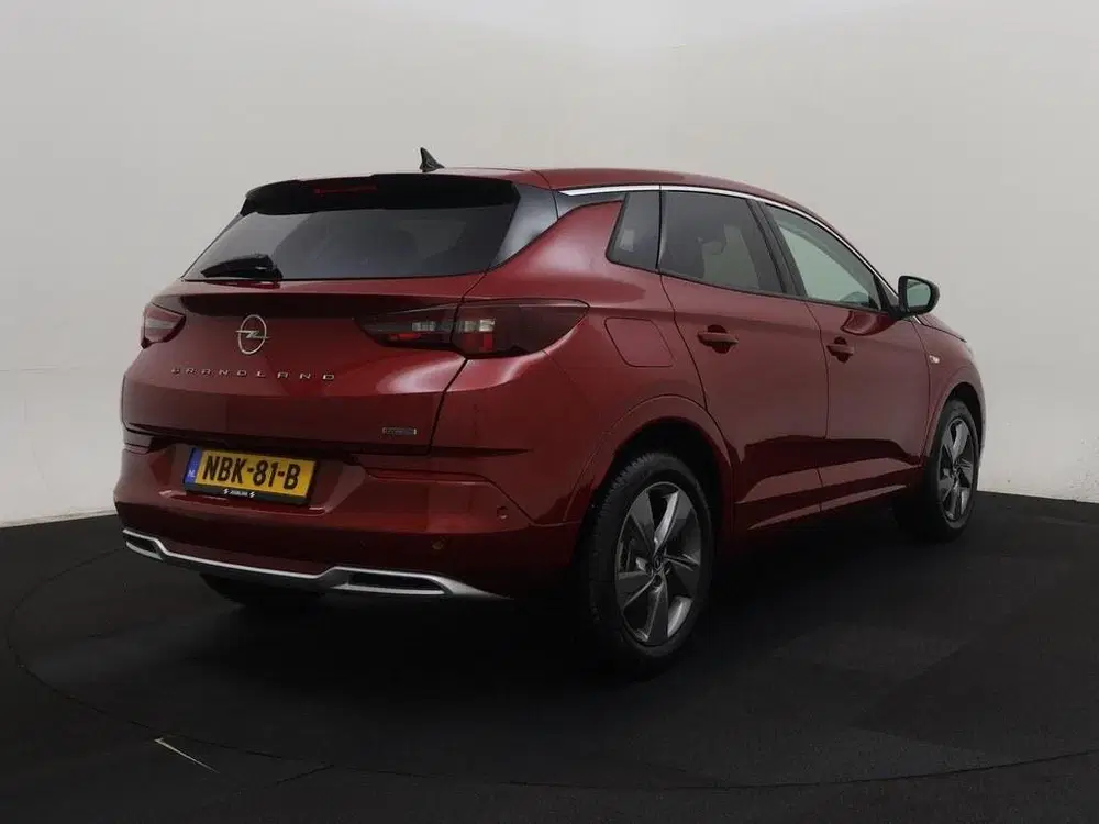 Opel Grandland 1.6 Turbo 225pk Plug-In Hybrid Business El uit 2024, foto 2