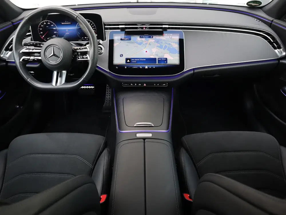 Mercedes-Benz E-Klasse E 300 e AMG line uit 2024, foto 14