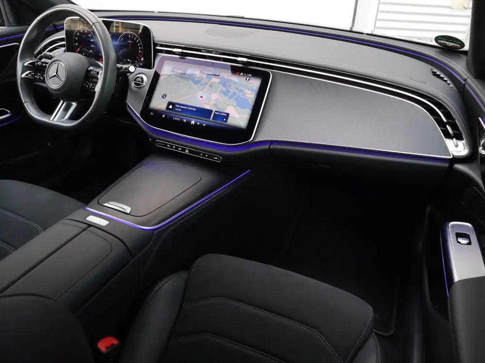 Mercedes-Benz E-Klasse E 300 e AMG line uit 2024, foto 3