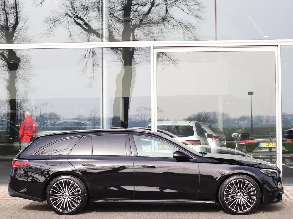 Mercedes-Benz E-Klasse E 300 e AMG line uit 2024, foto 5