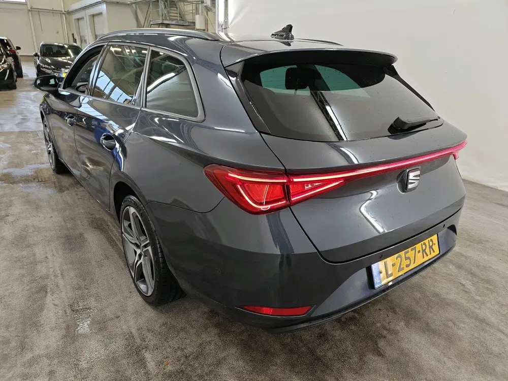 SEAT Leon 1.5 TSI 131pk Style Business Intense uit 2021, foto 2