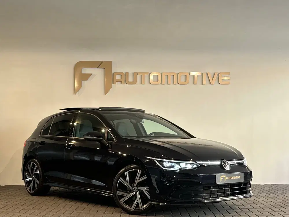 Volkswagen Golf 1.5 eTSI R-Line Pano uit 2023, foto 3