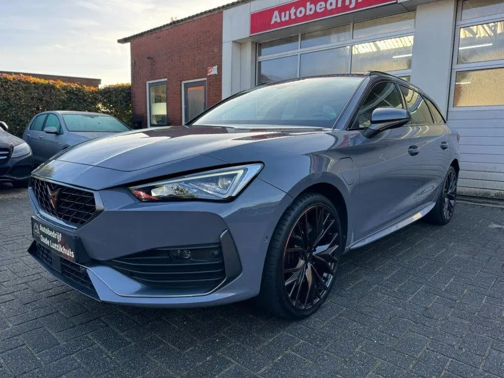 Cupra Leon 1.4 e-Hybrid VZ Copper Adrenaline 24 uit 2021, foto 11