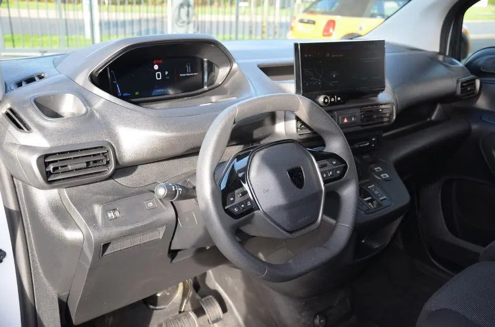 Peugeot Partner 1.5 Blue Hdi 130Pk uit 2024, foto 8