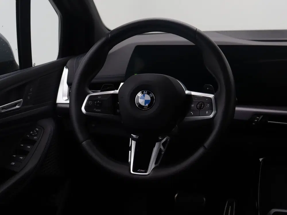 BMW 2-serie 220i Active Tourer M Sport (bj 2023 uit 2023, foto 2