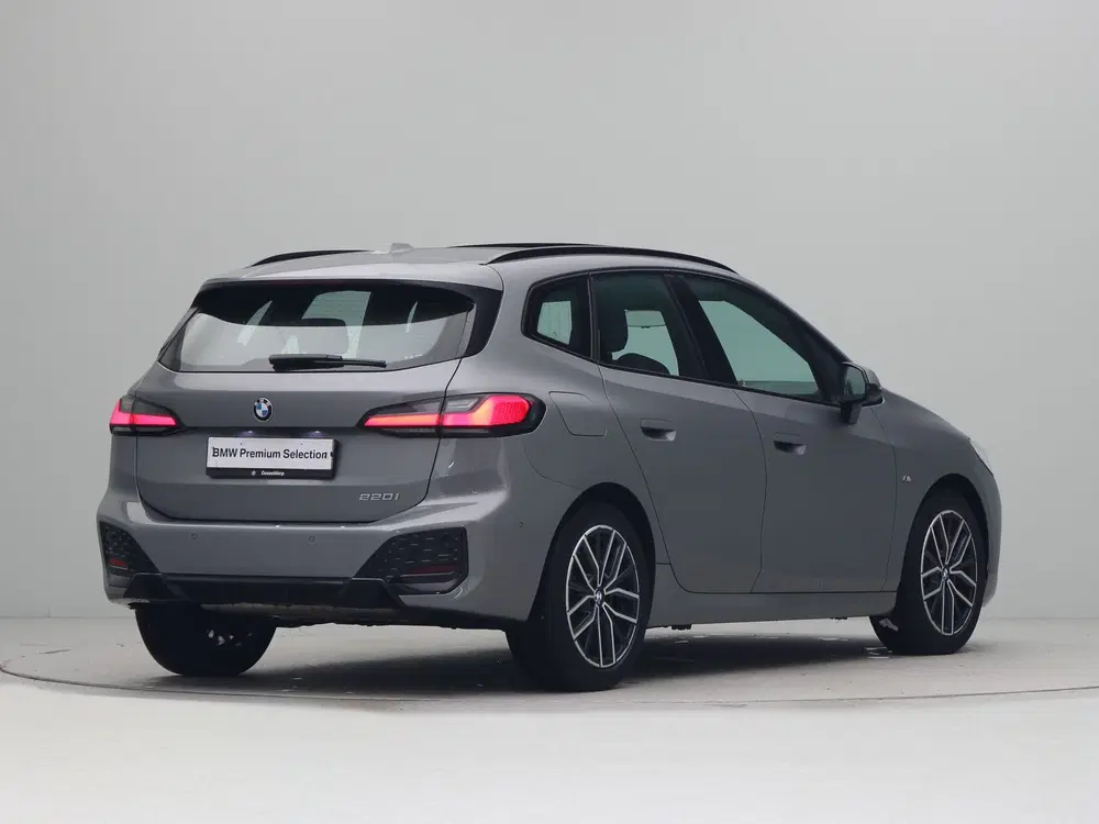 BMW 2-serie 220i Active Tourer M Sport (bj 2023 uit 2023, foto 9