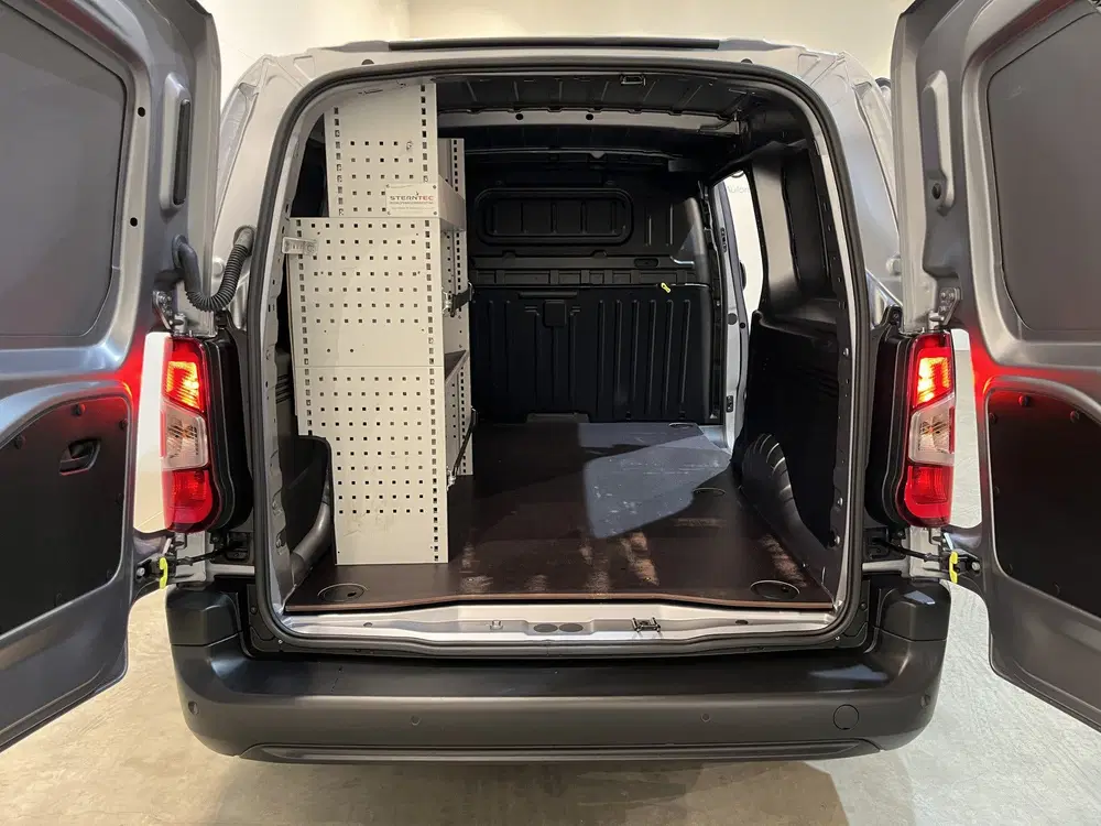 Opel Combo 1.5 BlueHDi 100 S&S L2 uit 2024, foto 4