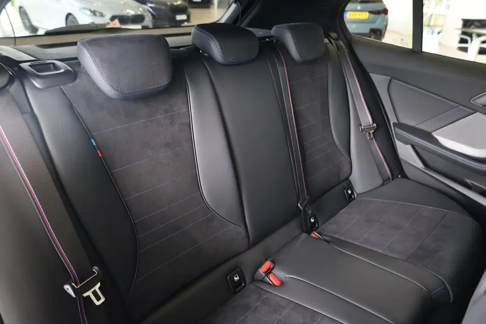 BMW 1-serie 120 uit 2026, foto 9