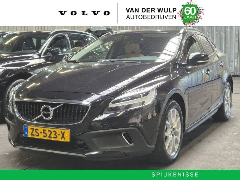 Volvo V40 Cross Country 1.5 T3 Polar+ Luxury uit 2019