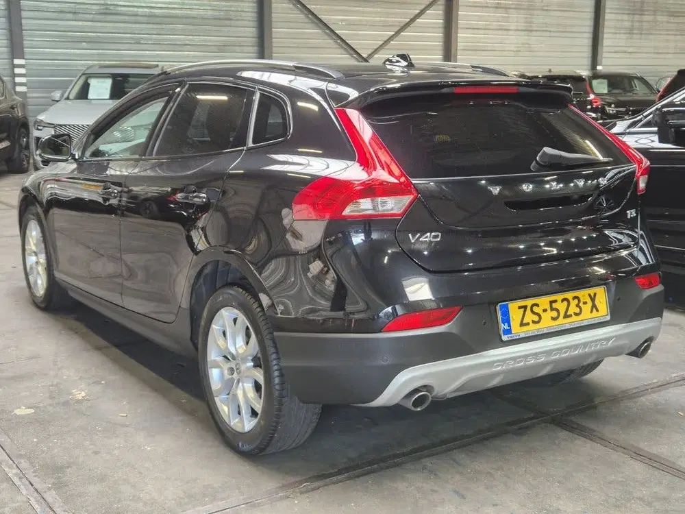 Volvo V40 Cross Country 1.5 T3 Polar+ Luxury uit 2019, foto 2