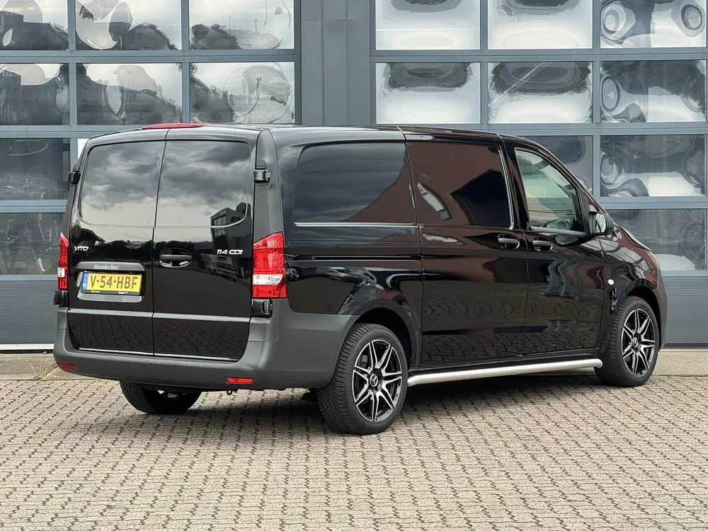 Mercedes-Benz Vito 114 L2 uit 2024, foto 2